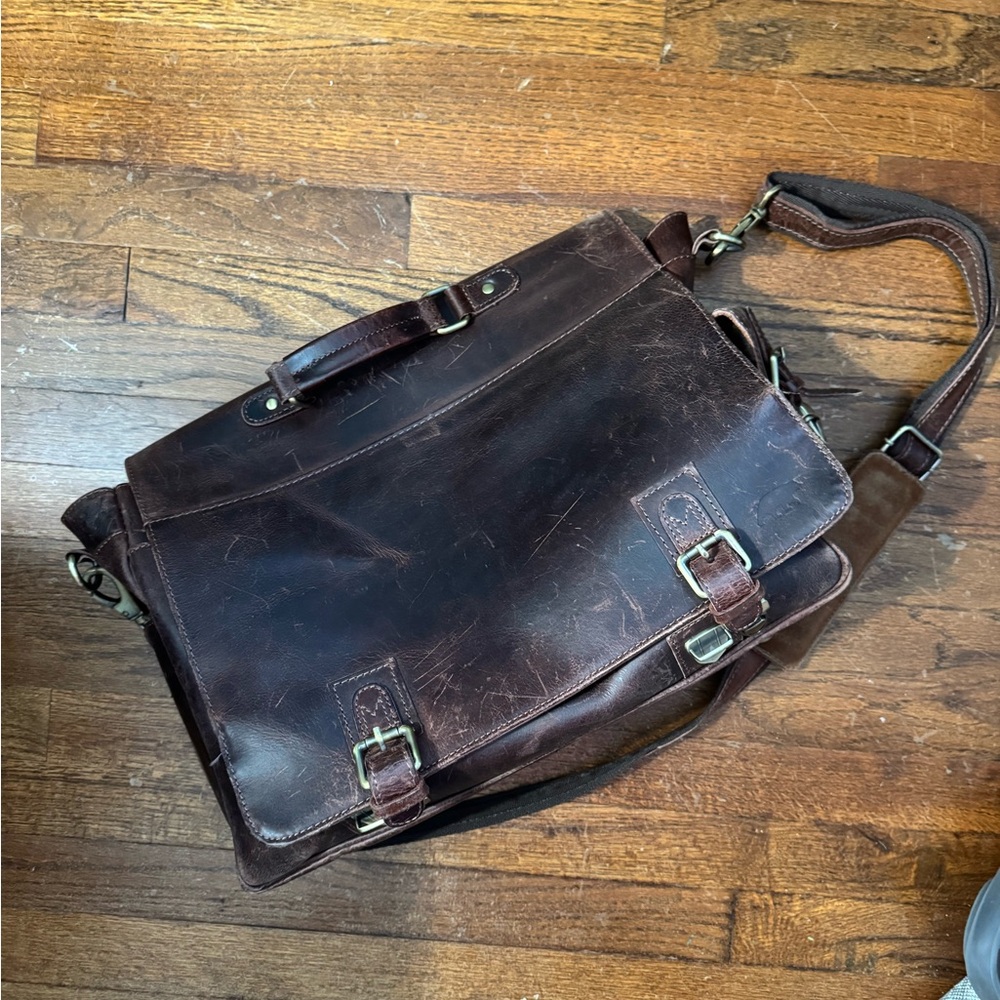 Kodiak Dark Brown Leather Men's Messenger Bag